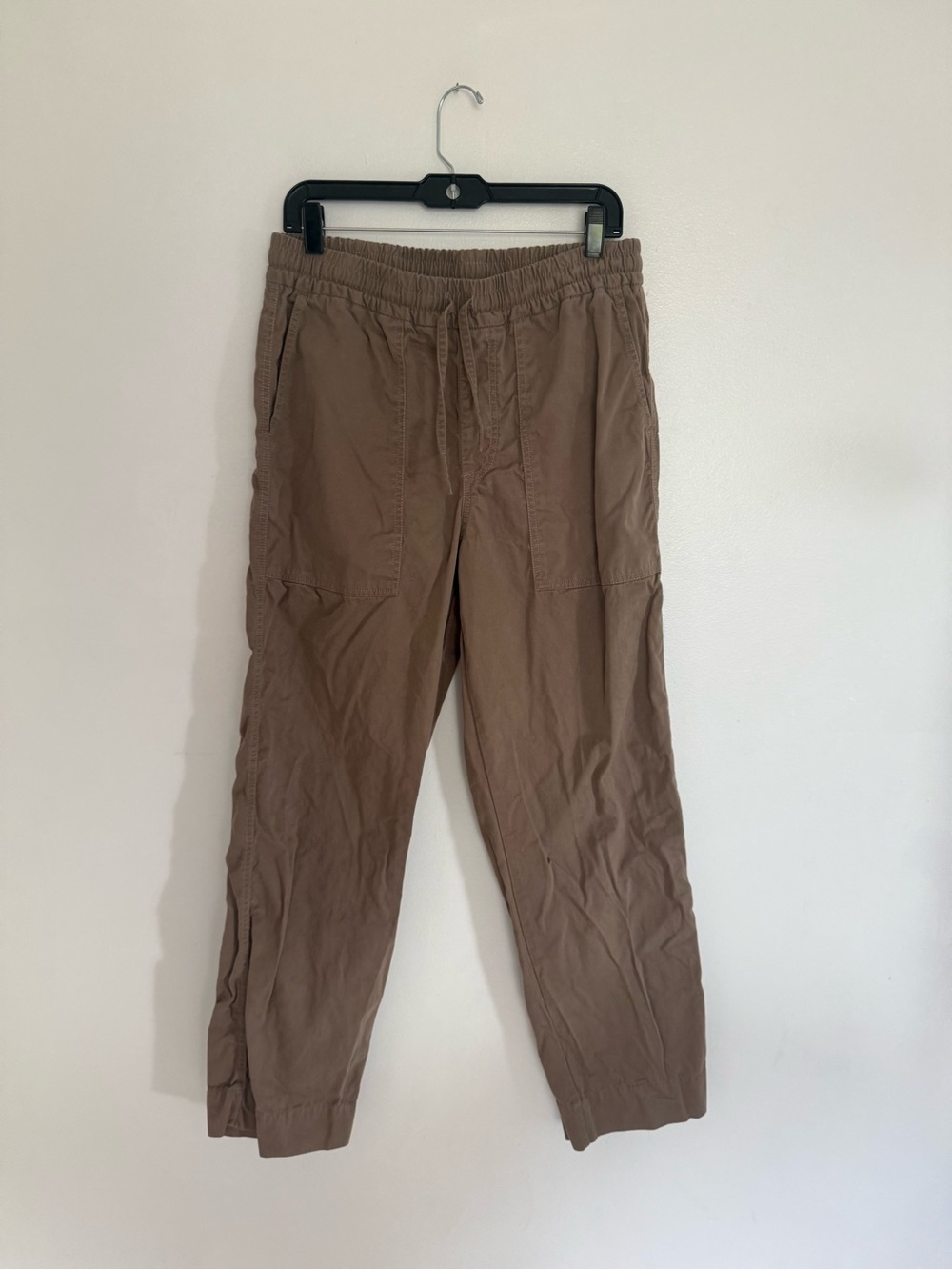 Kowtow Pants Dune Cargo Cotton in Taupe - Picture 4 of 7